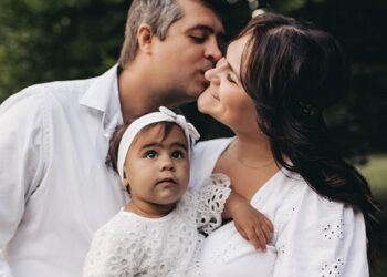 Growing Together: Fun and Meaningful Baby Bonding Activities for Every Parent