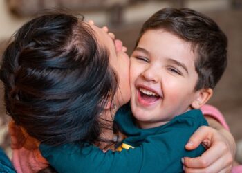 The Ultimate Guide to Navigating Parenting as a Teen: Expert Tips and Advice