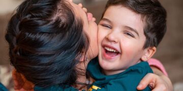 The Ultimate Guide to Navigating Parenting as a Teen: Expert Tips and Advice